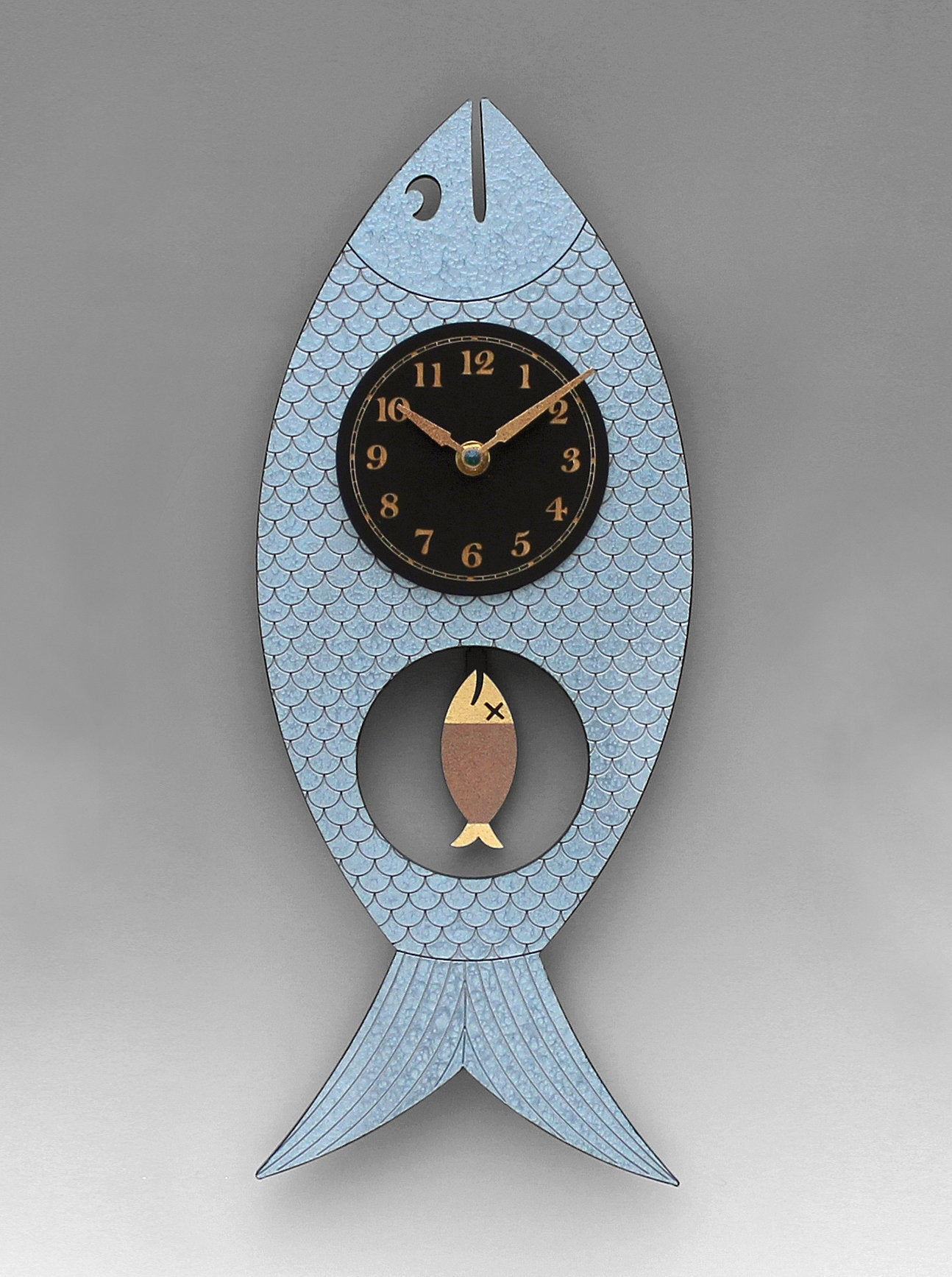 Blue Wanda the Fish Clock