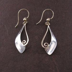 Gentle Curl Earrings